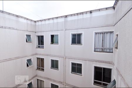 Vista da Sala de apartamento para alugar com 2 quartos, 41m² em Água Chata, Guarulhos