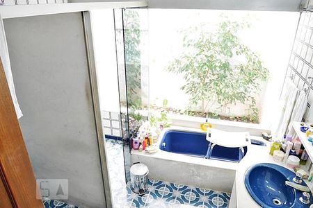 Banheiro de casa à venda com 4 quartos, 572m² em Jardim Guedala, São Paulo
