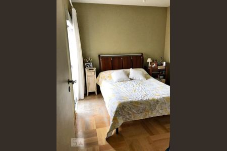 Apartamento à venda com 146m², 3 quartos e 3 vagas Apartamento à venda com 146m², 3 quartos e 3 vagasQuarto