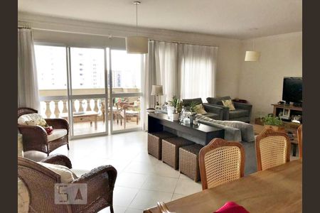 Apartamento à venda com 146m², 3 quartos e 3 vagas Apartamento à venda com 146m², 3 quartos e 3 vagasSala