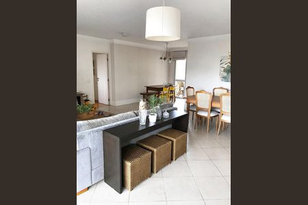 Apartamento à venda com 146m², 3 quartos e 3 vagas Apartamento à venda com 146m², 3 quartos e 3 vagasSala