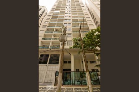 Apartamento para alugar com 55m², 1 quarto e sem vagaFachada