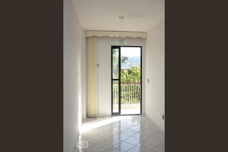 Apartamento para alugar com 57m², 2 quartos e 1 vaga Apartamento para alugar com 57m², 2 quartos e 1 vagaSala