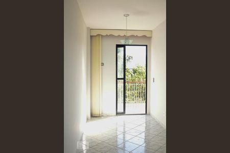 Apartamento para alugar com 57m², 2 quartos e 1 vaga