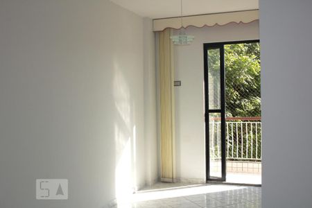 Apartamento para alugar com 57m², 2 quartos e 1 vaga Apartamento para alugar com 57m², 2 quartos e 1 vagaSala
