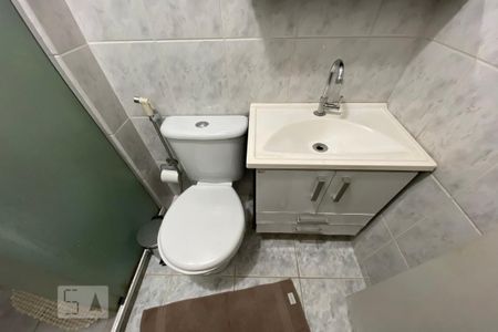Apartamento para alugar com 57m², 2 quartos e 1 vaga Apartamento para alugar com 57m², 2 quartos e 1 vagaBanheiro