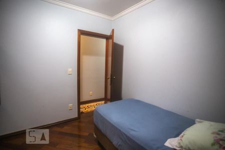 Casa à venda com 440m², 4 quartos e 6 vagasQuarto 2