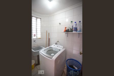 Casa à venda com 440m², 4 quartos e 6 vagasÁrea de serviço