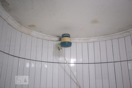 Casa à venda com 440m², 4 quartos e 6 vagasChuveiro