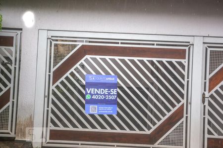 Casa à venda com 440m², 4 quartos e 6 vagasFachada