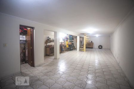 Casa à venda com 440m², 4 quartos e 6 vagasGaragem
