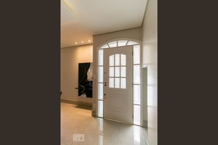 Entrada  de casa de condomínio à venda com 2 quartos, 215m² em Vila Vera, São Paulo