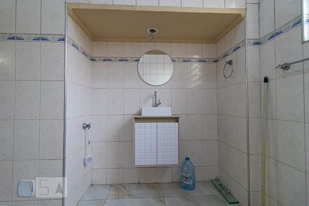 Casa à venda com 90m², 3 quartos e sem vaga Casa à venda com 90m², 3 quartos e sem vagaBanheiro