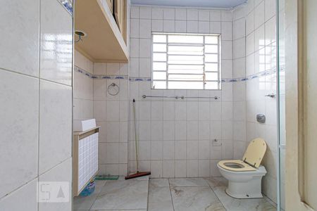 Casa à venda com 90m², 3 quartos e sem vaga Casa à venda com 90m², 3 quartos e sem vagaBanheiro
