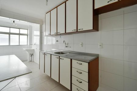 Apartamento à venda com 65m², 2 quartos e 1 vaga Apartamento à venda com 65m², 2 quartos e 1 vagaCozinha