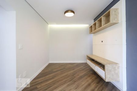 Sala de apartamento para alugar com 2 quartos, 54m² em Parque Maria Domitila, São Paulo