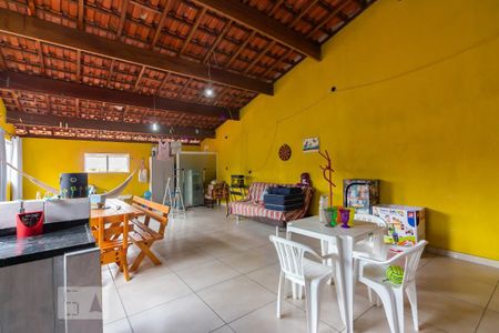 Casa à venda com 120m², 3 quartos e 2 vagas Casa à venda com 120m², 3 quartos e 2 vagasCobertura