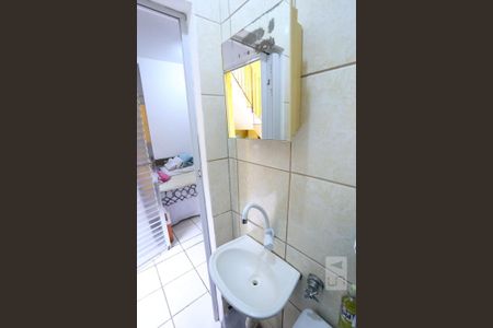 Casa à venda com 139m², 2 quartos e 2 vagasBanheiro de Serviço