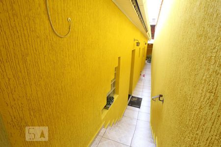 Casa à venda com 139m², 2 quartos e 2 vagasCorredor