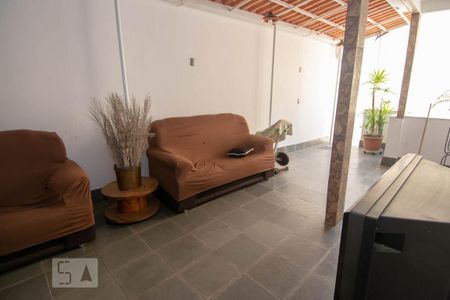 Casa à venda com 453m², 5 quartos e sem vaga Casa à venda com 453m², 5 quartos e sem vagaÁrea Gourmet