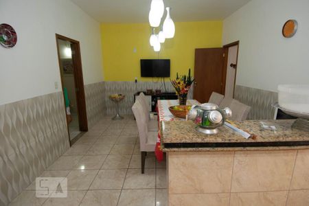 Casa à venda com 453m², 5 quartos e sem vaga Casa à venda com 453m², 5 quartos e sem vagaCozinha