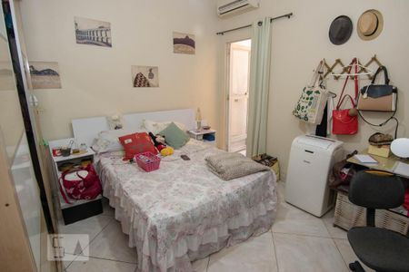 Casa à venda com 453m², 5 quartos e sem vaga Casa à venda com 453m², 5 quartos e sem vagaQuarto 3