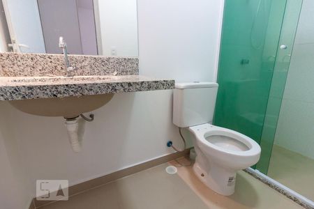 Banheiro de kitnet/studio para alugar com 1 quarto, 24m² em Vila Butantã, São Paulo