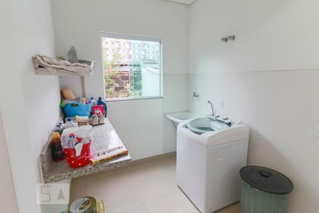 Studio para alugar com 20m², 1 quarto e sem vaga Studio para alugar com 20m², 1 quarto e sem vagaLavanderia Kitnet