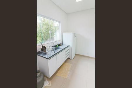 Studio para alugar com 20m², 1 quarto e sem vaga Studio para alugar com 20m², 1 quarto e sem vagaCozinha Kitnet