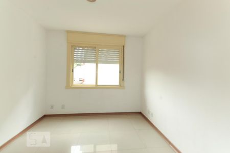 Quarto de apartamento para alugar com 1 quarto, 57m² em Jardim do Salso, Porto Alegre
