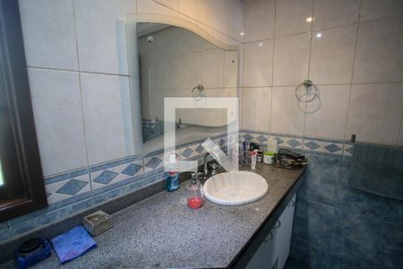 Casa à venda com 300m², 3 quartos e 3 vagasBanheiro da Suíte