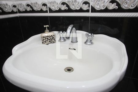 Casa à venda com 300m², 3 quartos e 3 vagasLavabo