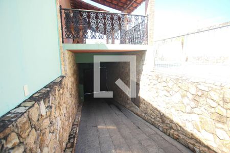 Casa à venda com 300m², 3 quartos e 3 vagasAcesso a Garagem