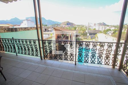 Casa à venda com 300m², 3 quartos e 3 vagasVaranda da Sala