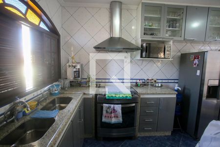 Casa à venda com 300m², 3 quartos e 3 vagasCozinha