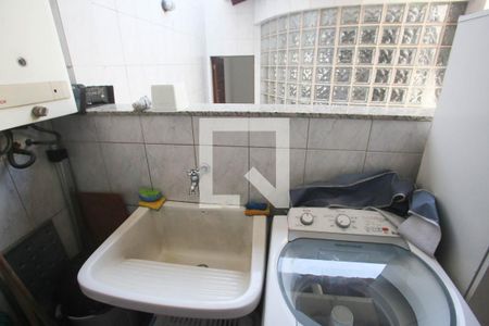 Casa à venda com 300m², 3 quartos e 3 vagasÁrea de Serviço