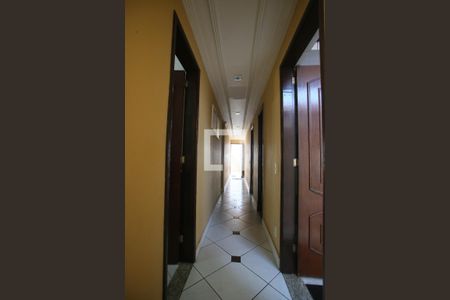 Casa à venda com 300m², 3 quartos e 3 vagasCorredor