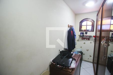 Casa à venda com 300m², 3 quartos e 3 vagasCloset da Suíte