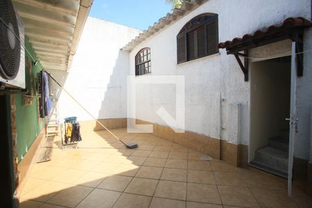 Casa à venda com 300m², 3 quartos e 3 vagasAcademia