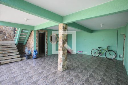 Casa à venda com 300m², 3 quartos e 3 vagasGaragem