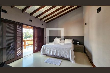 Casa à venda com 450m², 4 quartos e 4 vagas Casa à venda com 450m², 4 quartos e 4 vagasSuite