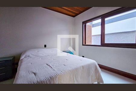 Casa à venda com 450m², 4 quartos e 4 vagas Casa à venda com 450m², 4 quartos e 4 vagasQuarto 3