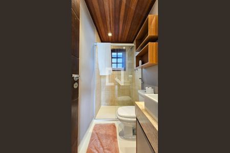 Casa à venda com 450m², 4 quartos e 4 vagas Casa à venda com 450m², 4 quartos e 4 vagasBanheiro 2