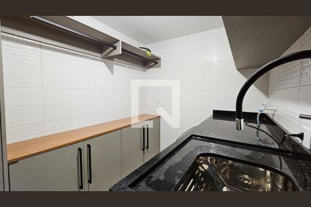 Casa à venda com 450m², 4 quartos e 4 vagas Casa à venda com 450m², 4 quartos e 4 vagasÁrea de Serviço