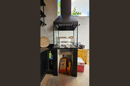 Casa à venda com 450m², 4 quartos e 4 vagas Casa à venda com 450m², 4 quartos e 4 vagasChurrasqueira