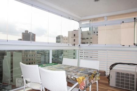 Apartamento à venda com 67m², 2 quartos e 1 vagaVaranda