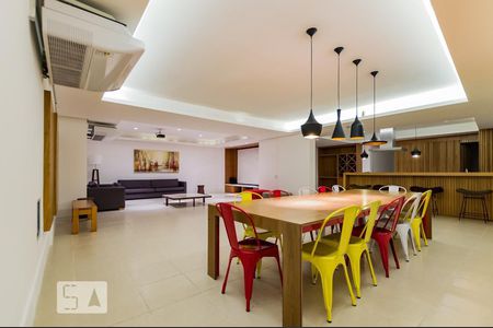 Apartamento à venda com 67m², 2 quartos e 1 vagaÁrea comum