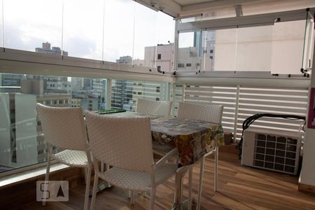 Apartamento à venda com 67m², 2 quartos e 1 vagaVaranda