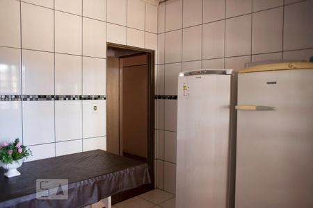 Casa para alugar com 300m², 4 quartos e 10 vagas Casa para alugar com 300m², 4 quartos e 10 vagasCozinha