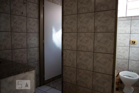 Casa para alugar com 300m², 4 quartos e 10 vagas Casa para alugar com 300m², 4 quartos e 10 vagasBanheiro